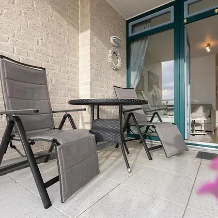 Inselblume 17 - Gemuetliche Mit Meerblick In Der Strandburg *