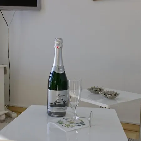 Dom wakacyjny Inselblume 17 - Gemuetliche Mit Meerblick In Der Strandburg *