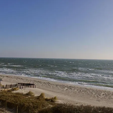 Inselblume 17 - Gemuetliche Mit Meerblick In Der Strandburg